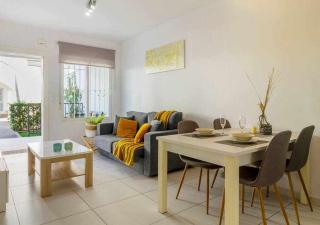 Apartment Pink Vistabella 1 - Winter by the sea - 0