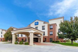 Baymont by Wyndham Pratt - Pratt - 0