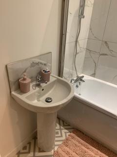 City Blessed Apartment 4 with free parking - North Shields - 6