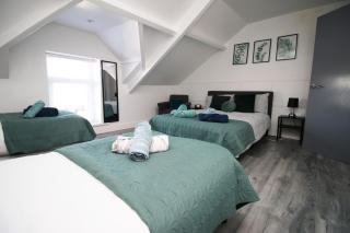 Executive Style 2 Bed Flat in Bridgend F2 - 9