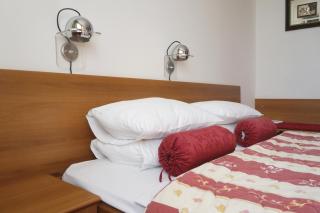 Hotel Grand - Sarajevo - 4