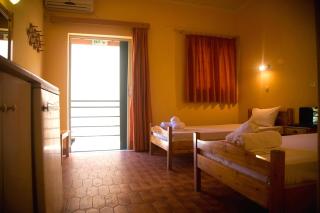 Evgenios Studios - Kavos - 6