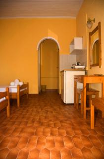 Evgenios Studios - Kavos - 4