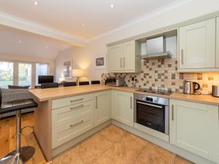 Pass the Keys 41C Bath Road Modern Renovated Peaceful House with Garden - 8