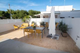 VILLA LEVANTE - Beach & Jacuzzi - Torre Santa Sabina - 8