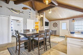 Barnacle Lodge - Galveston - 7