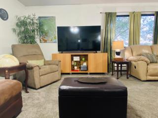 Family friendly, 3 bedroom house, with king bed for up to 15 - BBQ - Internet - jet tub - Auburn - 4
