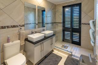 Hermanus Beach House at CShine - 3