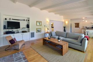 Serene Riverfront Cottage In Healdsburg Views Kayaks 1 5 Mile To Downtown - 2