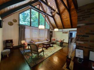 Walk to Pool & Beach - Spacious Gateway, Hot tub, Game room - Pocono Country Place - 2