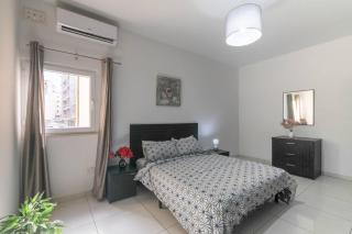 Modern apt. Close to the Square - 1