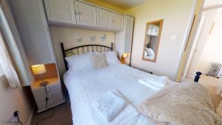 65 Strawberry Hill, Tolroy Manor - 3