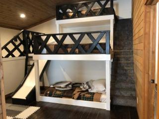Loft, Kids Slide, Play Area - Rea - 8