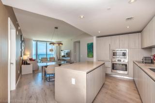 2 Bedroom on 17th floor on the beach Resort - Hallandale Beach - 2