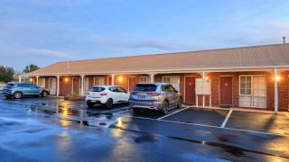 Top of the Town Motel & Apartments - Benalla - 1