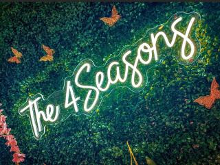 *The 4Seasons:Themed Retreat w/Hot Tub-Pool Table* - Decatur - 9