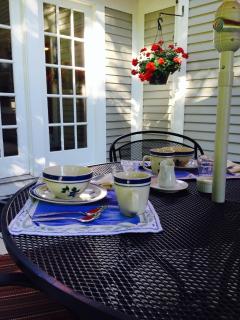 James Place Inn Bed and Breakfast - Freeport - 4