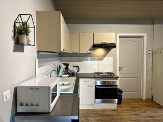Holiday home with river view - Tohogne - 8
