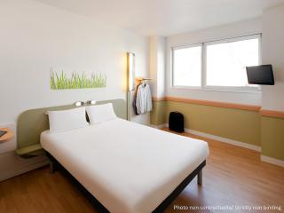 Ibis Budget Porte de Camargue - 9