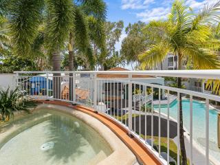 Alassio Beachfront Apartments Palm Cove - 5