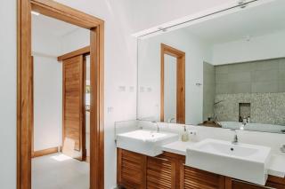 Peninsula Beach Villa with LOV - Cap Malheureux - 3