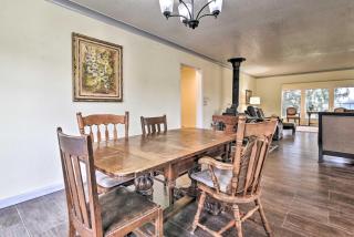 Pet-Friendly La Center Home about 6 Mi to Casinos - 2