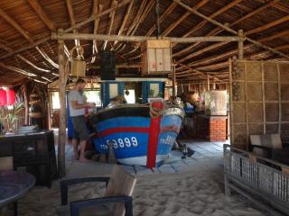 Beach Bar Hue Hostel - Hue - 6