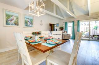 Community Perks! Sunny Hilton Head Island Retreat - 3