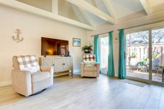 Community Perks! Sunny Hilton Head Island Retreat - 5