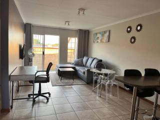 The Reeds: 2 Bedroom townhouse - Centurion - 8