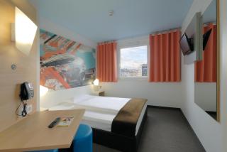 B&B Hotel Böblingen - Böblingen - 8