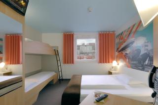 B&B Hotel Böblingen - Böblingen - 7