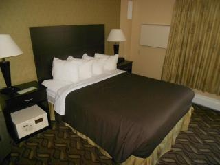 Days Inn by Wyndham Bismarck - Bismarck - 9