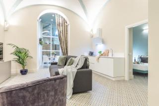 Cavour Five Senses - Florenz - 8