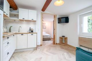 AUBERNON Luxurious, Newly Renovated flat in heart of Old Antibes - Antibes - 8