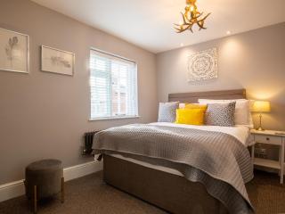 Trinity Cottage - Shottery - 2