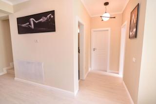 Aquarium Residence Penthouse 6 - 1