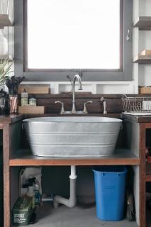 THE PHOENIX HOUSE - EPIC Tiny Home Gem on Volcanic Lava Field! - 3