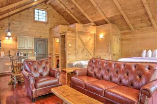 Wild Cherry Treehouse by Amish Country Lodging - Millersburg - 7