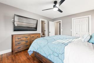 Lakeshore Living - 9