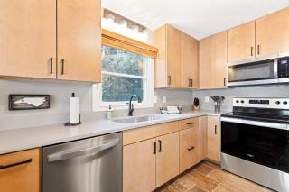 Upper Lakeshore Living - 4