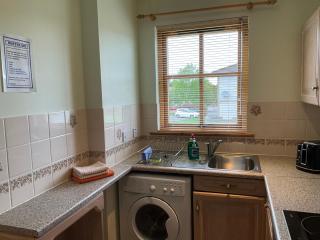 Two Bedroom Glen View Free Parking - 3