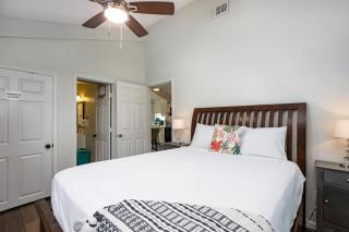 Bungalow by the Bay - Galveston - 1