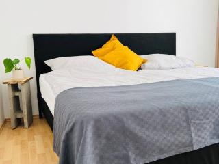 Zentrales großzügiges Apartment mit Dachterrasse! - Bochum - 7