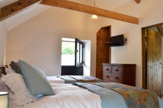 Ponycob hot tub 2 bed ensuite - Blaencelyn - 7