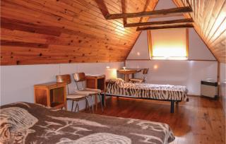 Two-Bedroom Holiday Home In Le Cayrol - Le Cayrol - 7