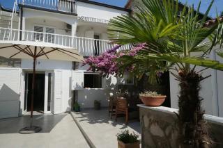 A Cozy Home In the Heart of Old Murter, Croatia - Murter - 7
