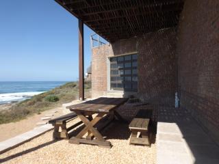 Luxurious Beachfront apartment - 7