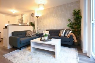 Luxury 4 Bed House with Gated Parking in the Heart of Birmingham! - Birmingham - 6