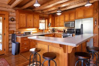 Beautiful River-Front Log Cabin Near Williamsburg - Toano - 1